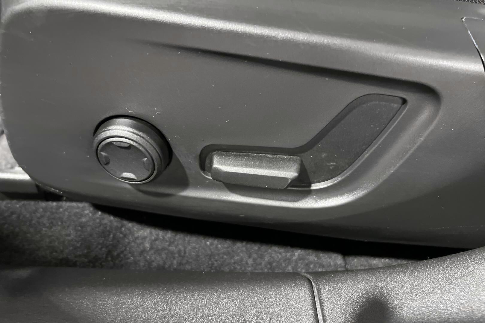 POLESTAR 2 iso kuva 12