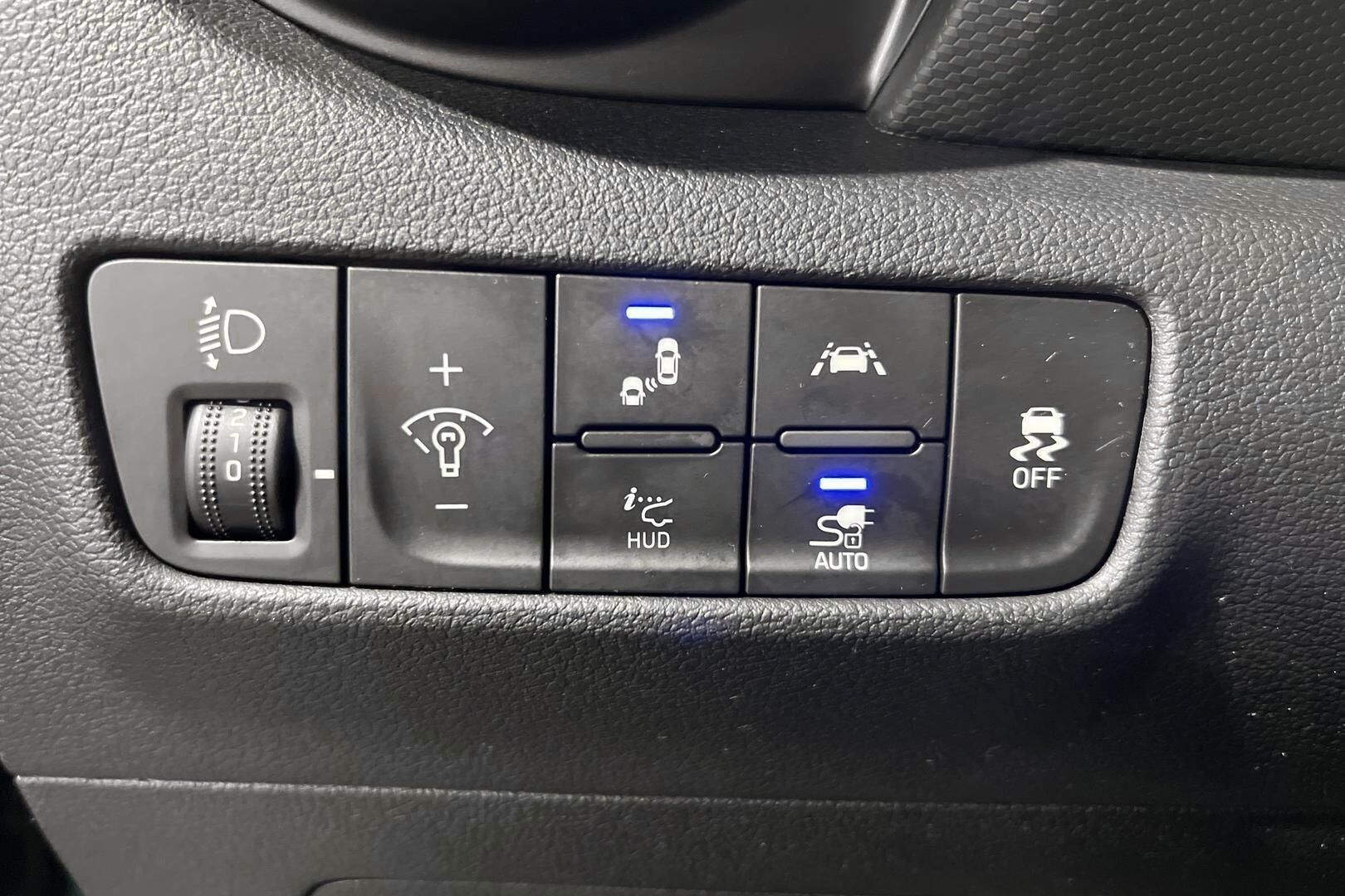 HYUNDAI KONA iso kuva 17