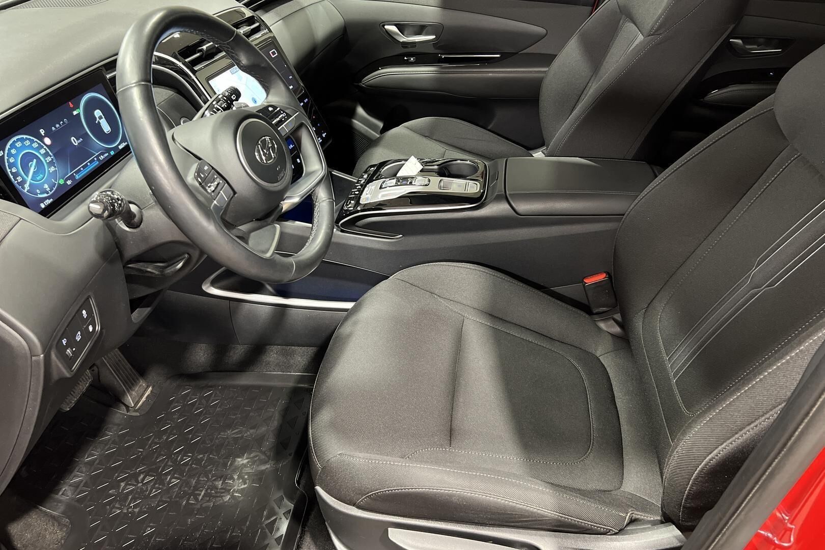 HYUNDAI TUCSON iso kuva 8