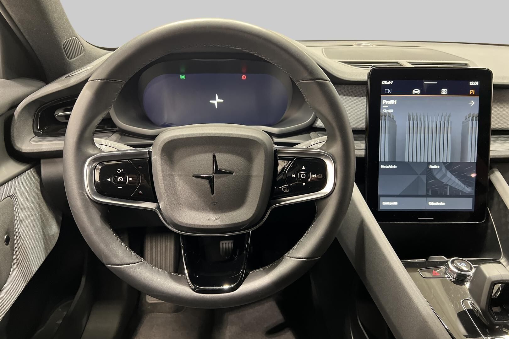 POLESTAR 2 iso kuva 34