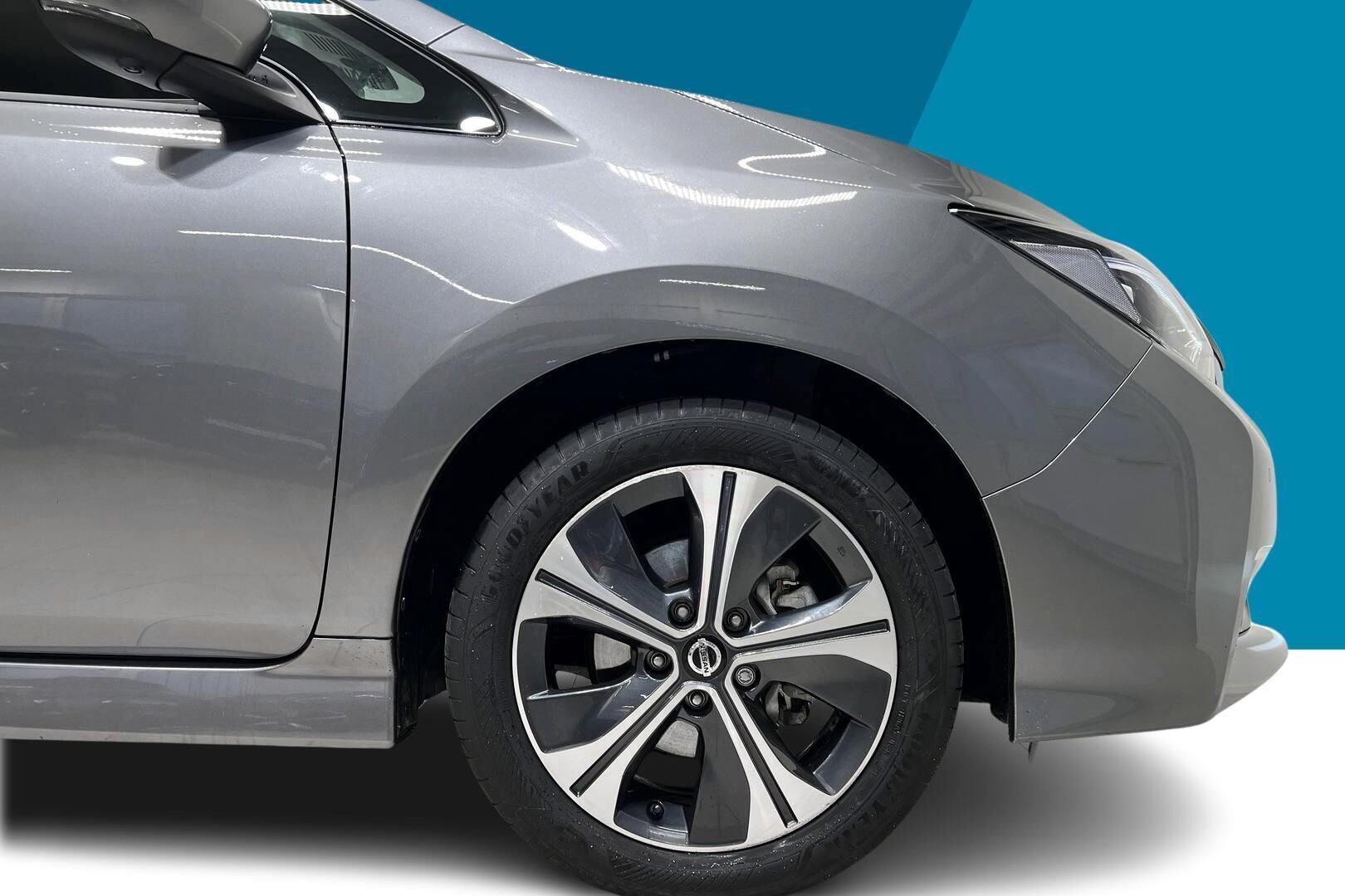 NISSAN LEAF iso kuva 13