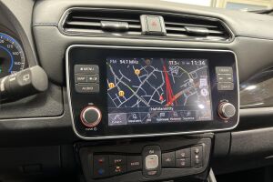 NISSAN LEAF esikatselu 15