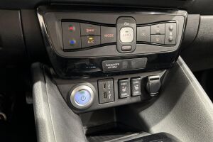 NISSAN LEAF esikatselu 18