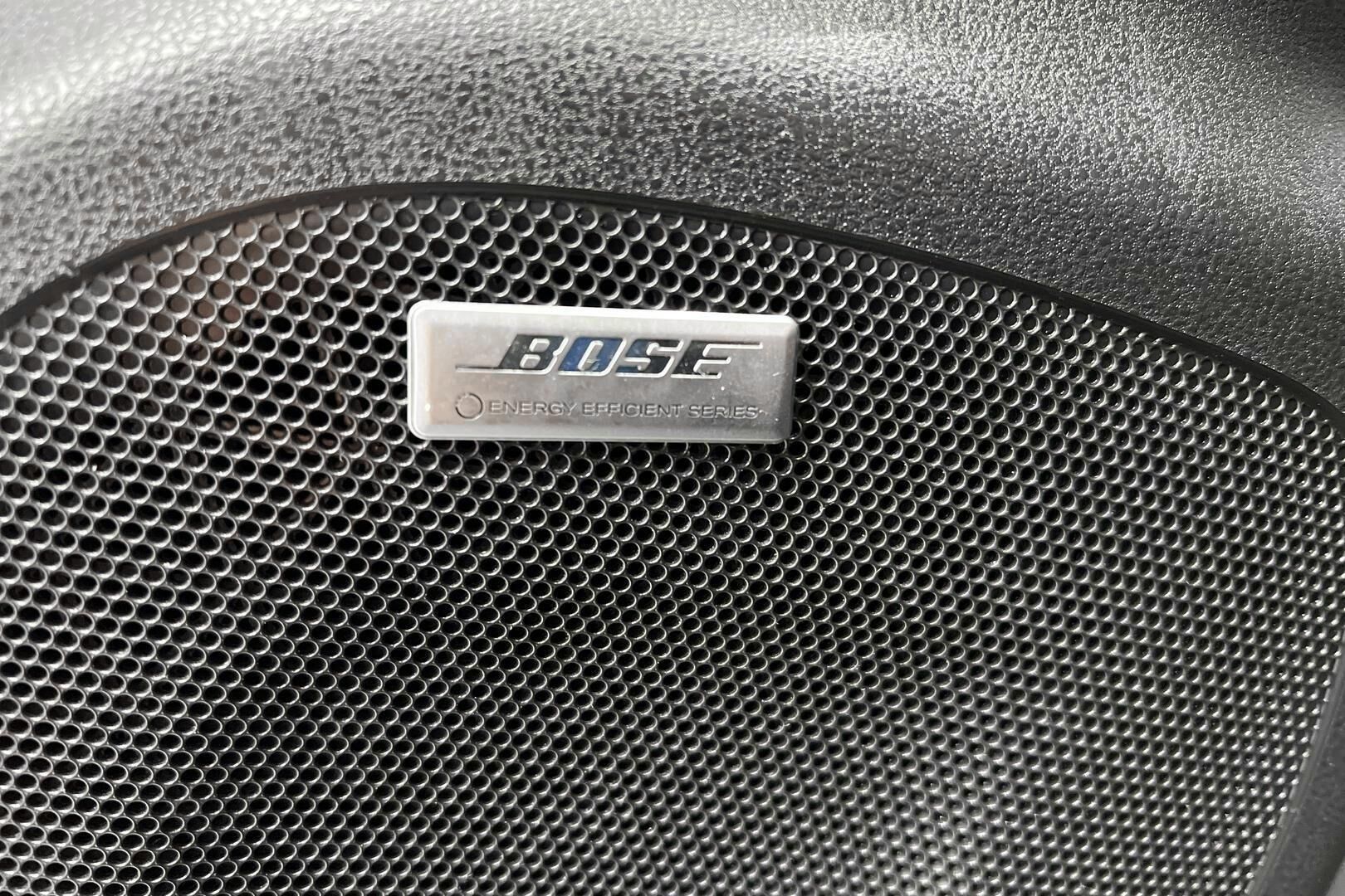 NISSAN LEAF iso kuva 25