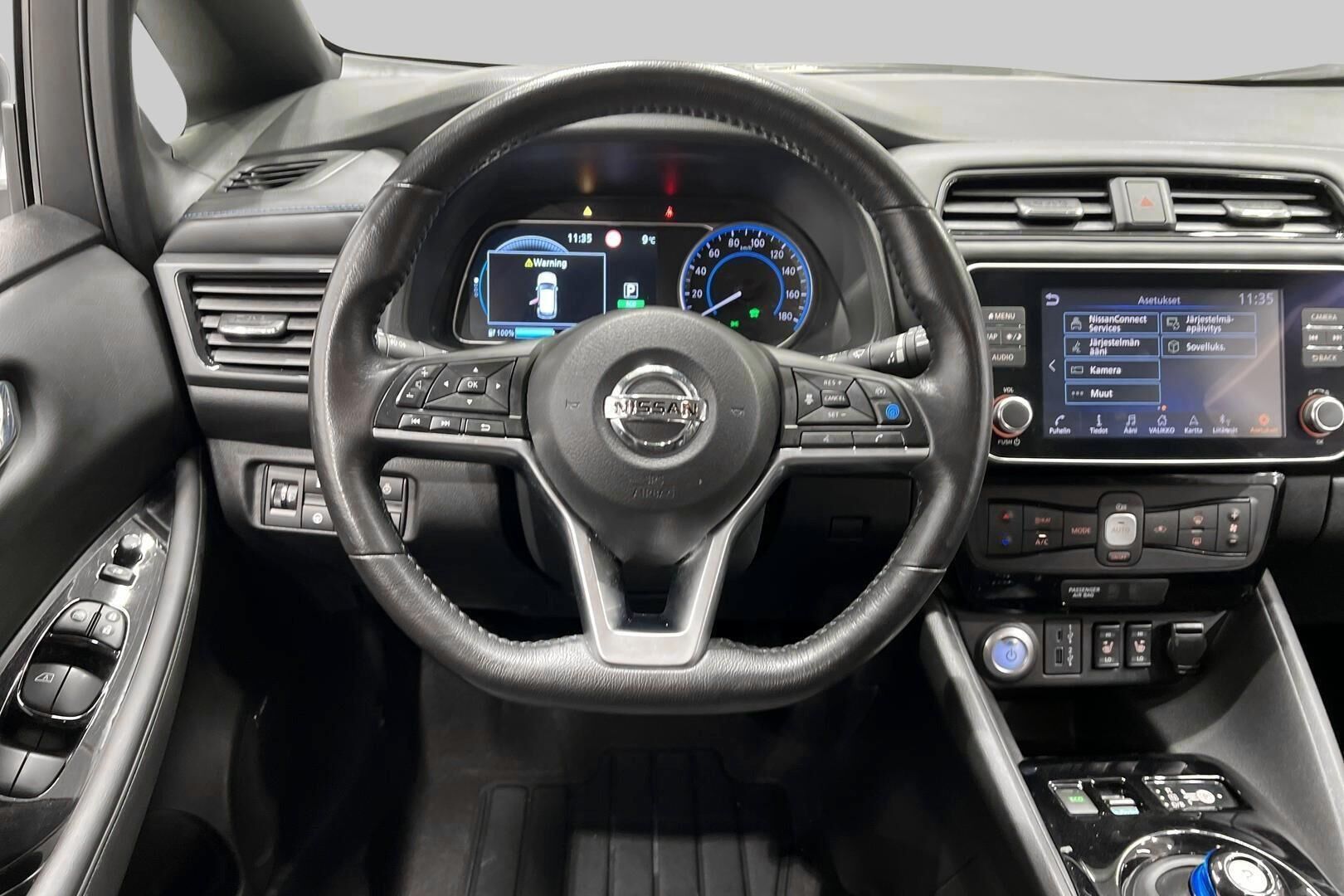 NISSAN LEAF iso kuva 27