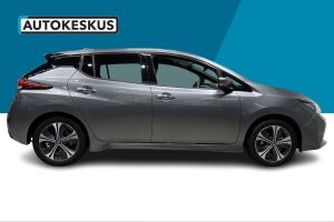 NISSAN LEAF esikatselu 4