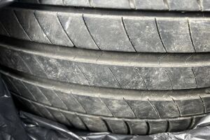 HYUNDAI IONIQ HYBRID esikatselu 2