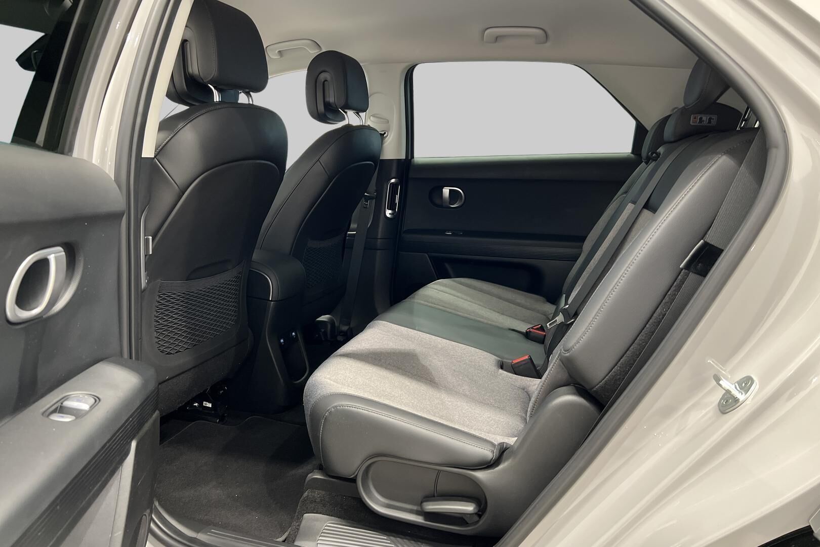 HYUNDAI IONIQ 5 iso kuva 9