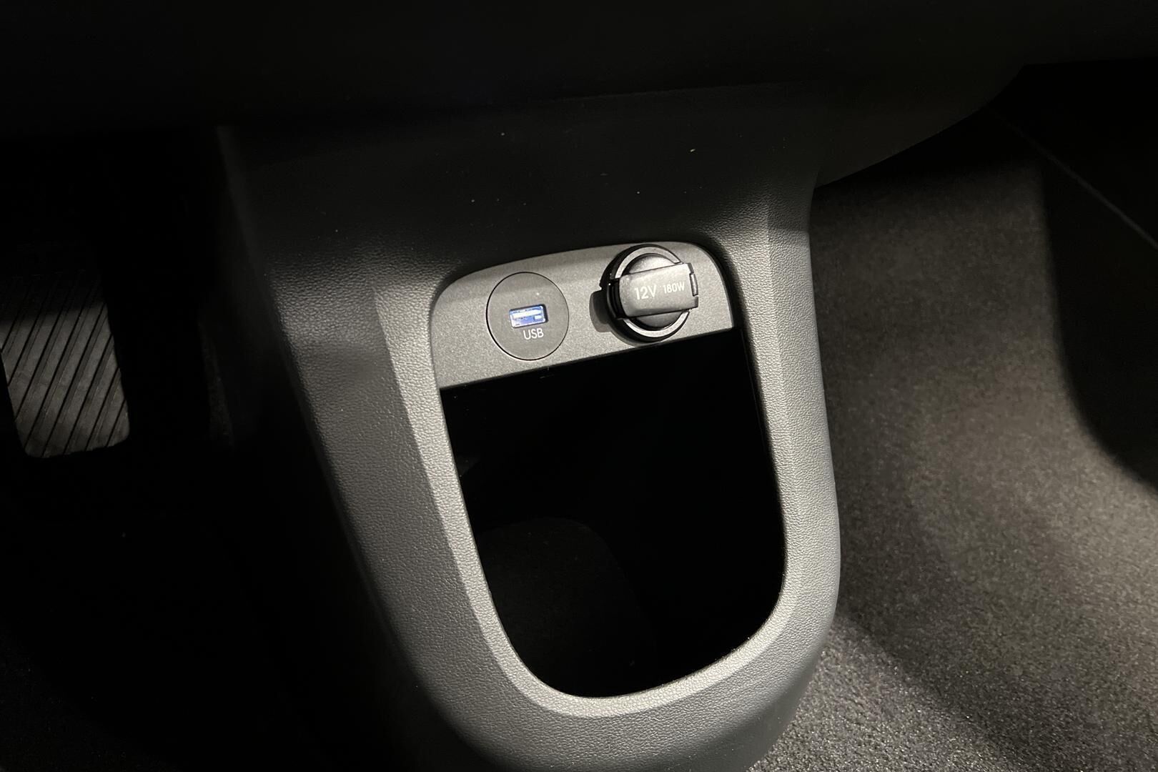 HYUNDAI IONIQ 5 iso kuva 18