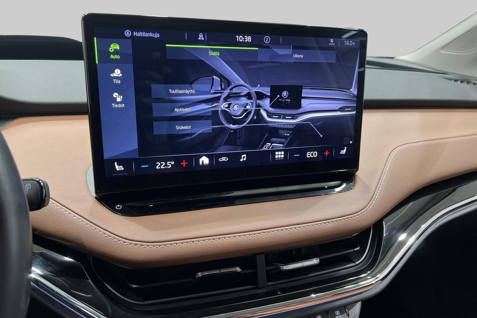 SKODA ENYAQ iso kuva 17