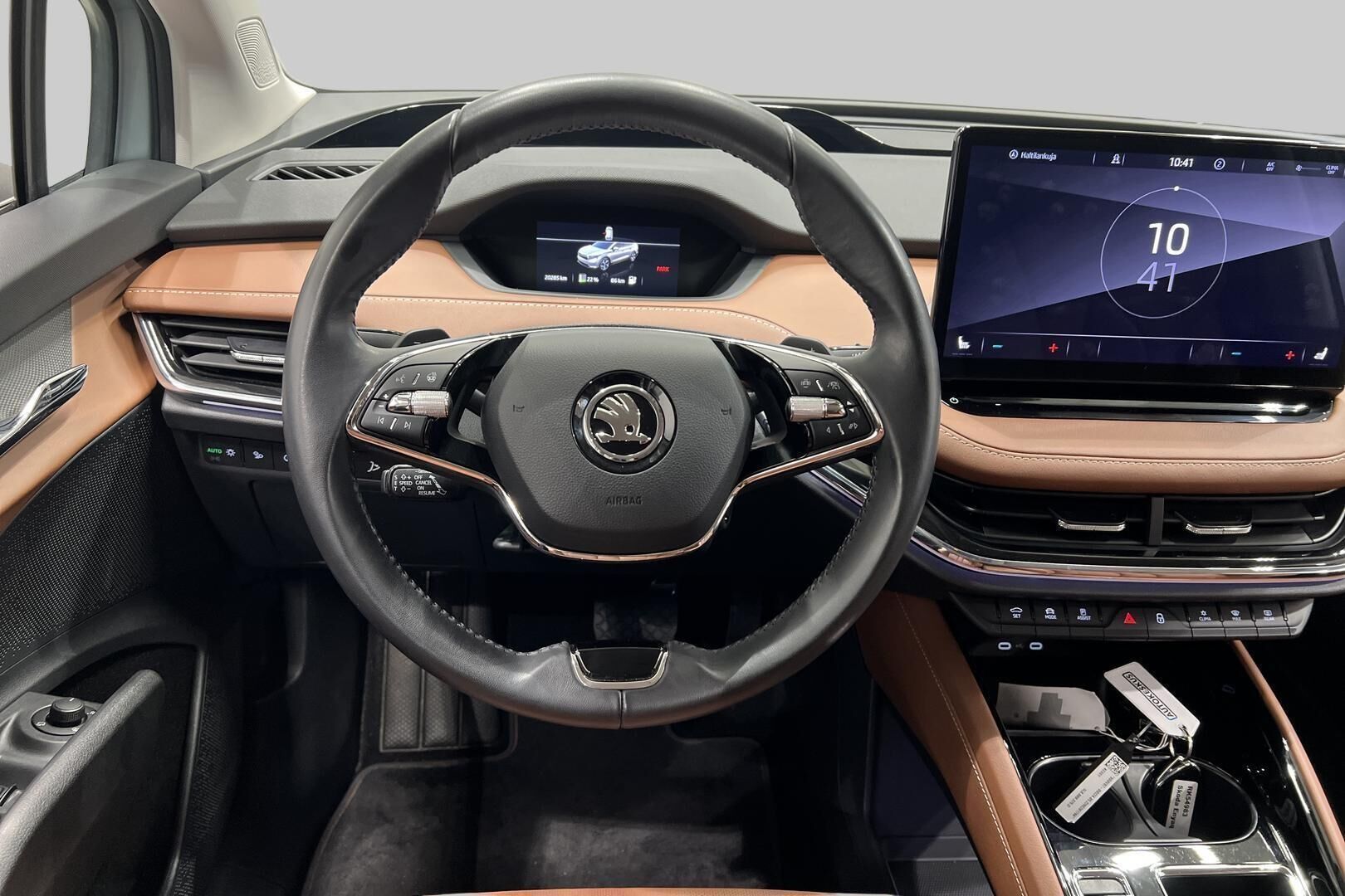 SKODA ENYAQ iso kuva 44