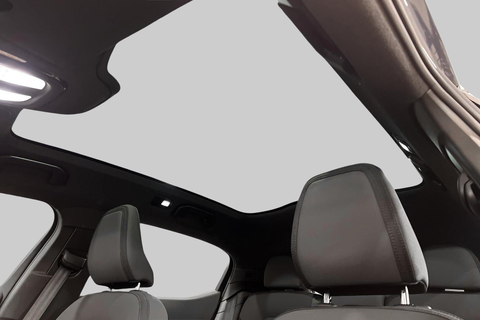 POLESTAR 2 iso kuva 16