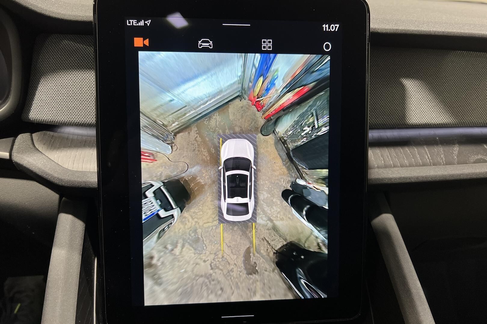 POLESTAR 2 iso kuva 19