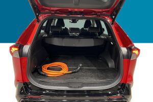 TOYOTA RAV4 PLUG-IN esikatselu 7