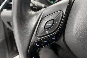 TOYOTA C-HR esikatselu 15