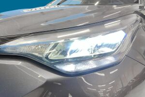 TOYOTA C-HR esikatselu 17