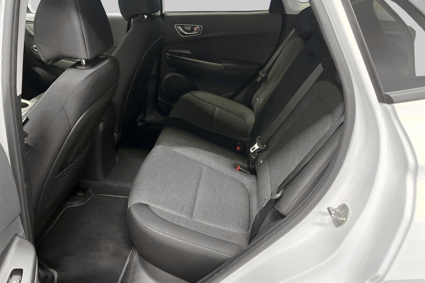 HYUNDAI KONA iso kuva 9