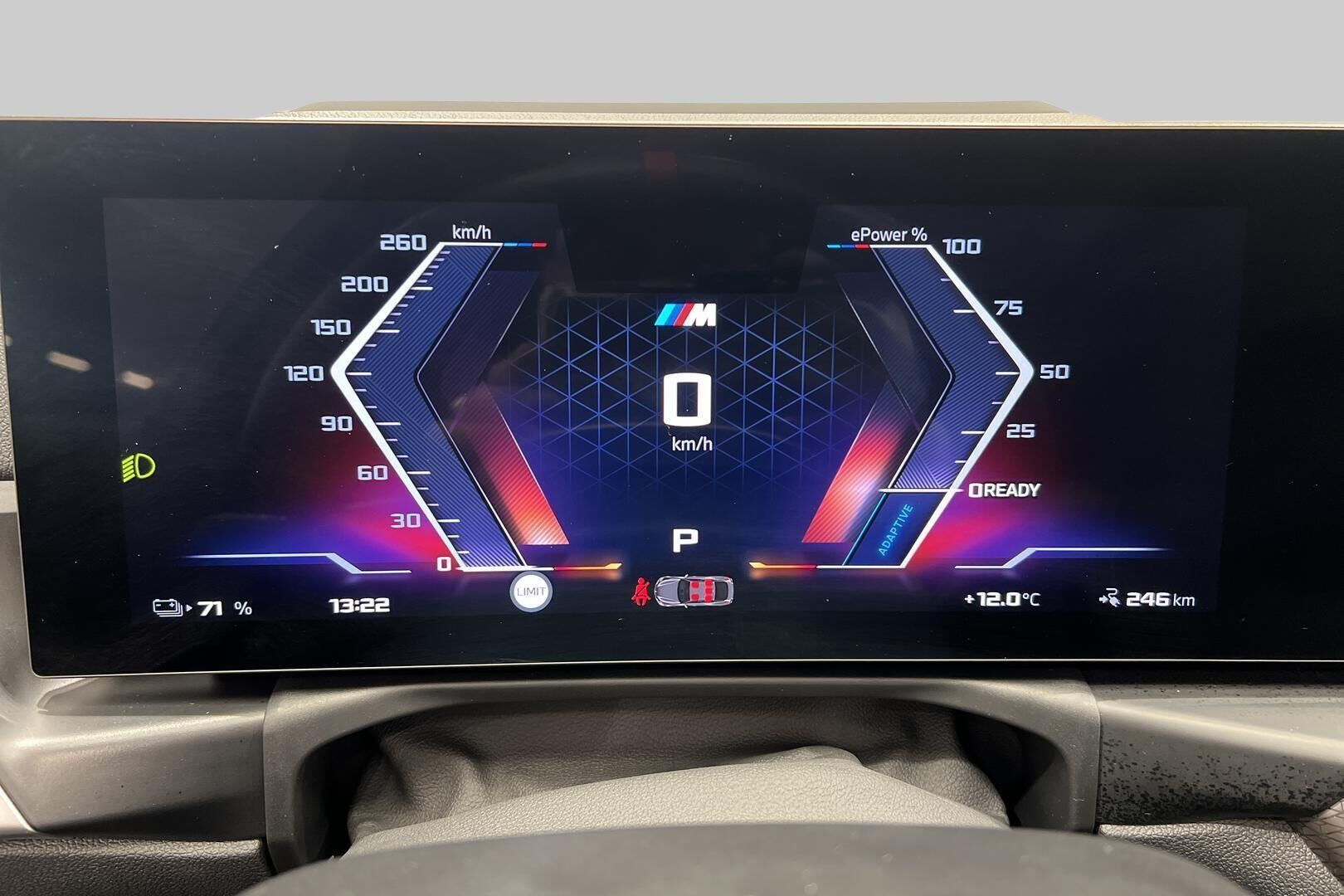 BMW I4 M50 iso kuva 11