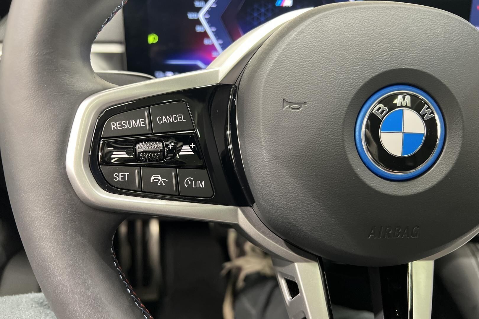 BMW I4 M50 iso kuva 21