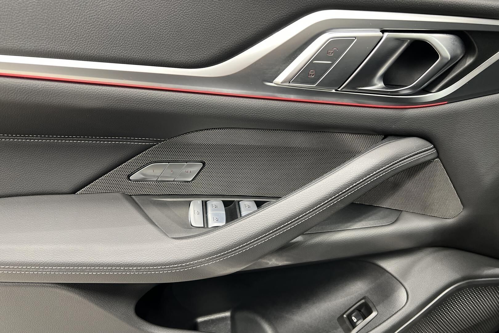 BMW I4 M50 iso kuva 24