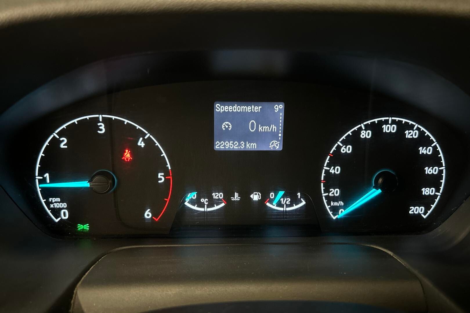 FORD Transit Custom iso kuva 25