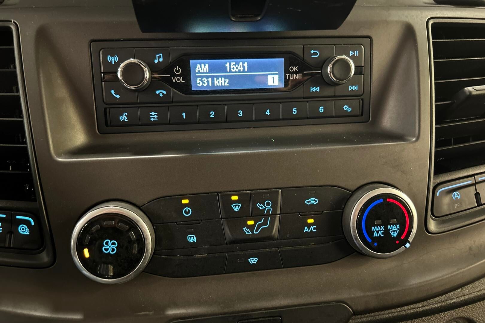 FORD Transit Custom iso kuva 11