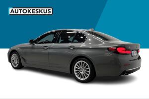 BMW 5-SARJA esikatselu 7