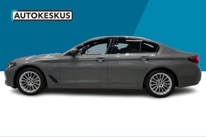 BMW 5-SARJA esikatselu 8