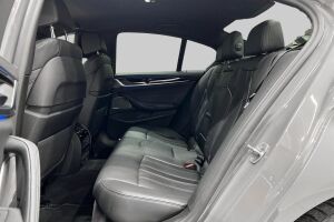 BMW 5-SARJA esikatselu 10