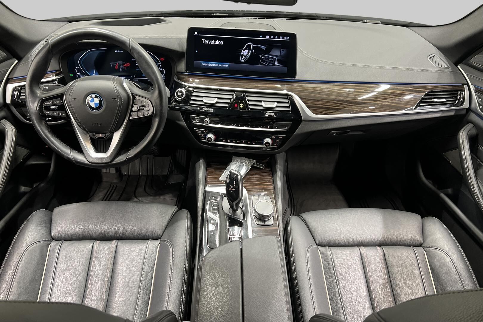 BMW 5-SARJA iso kuva 11