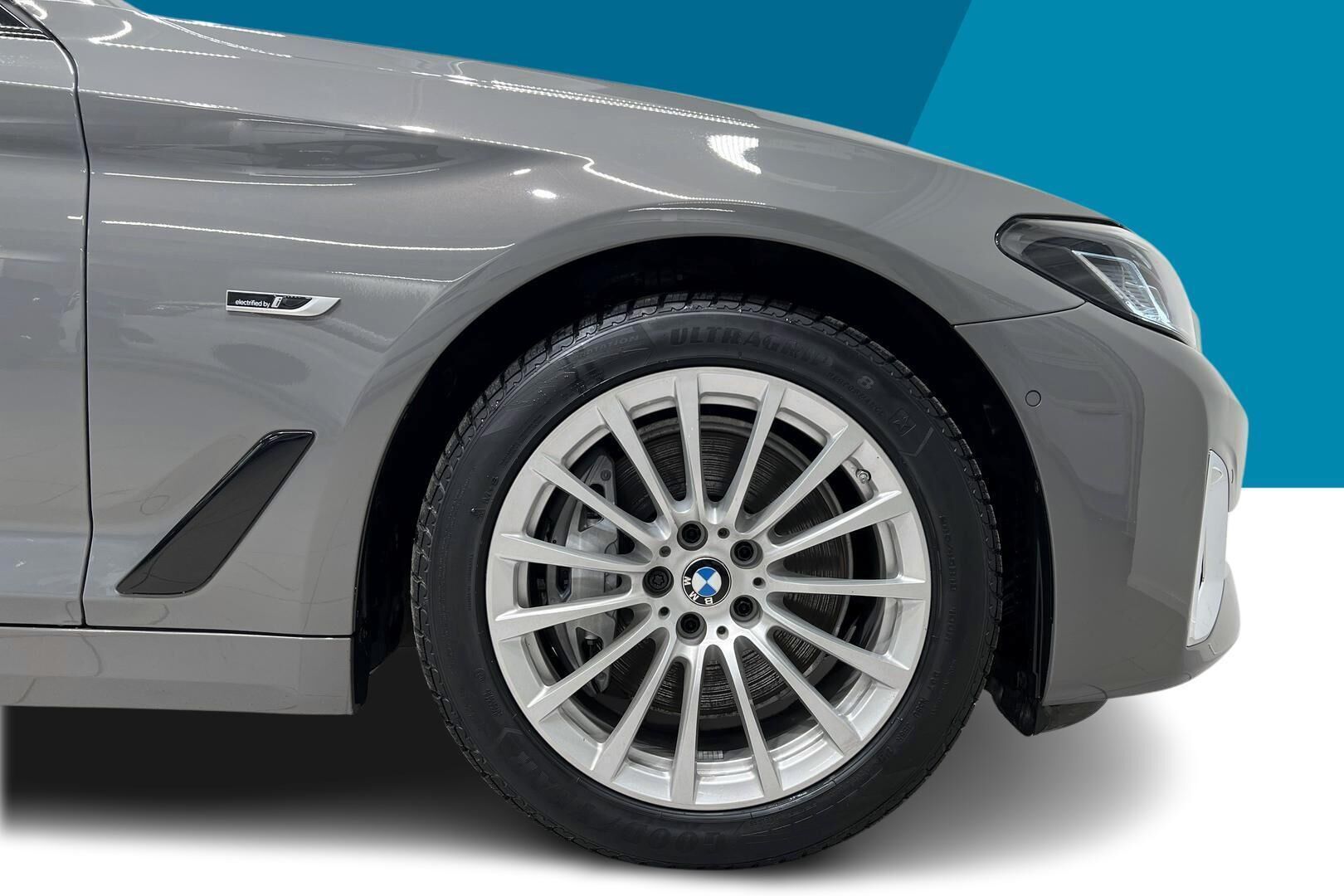 BMW 5-SARJA iso kuva 30