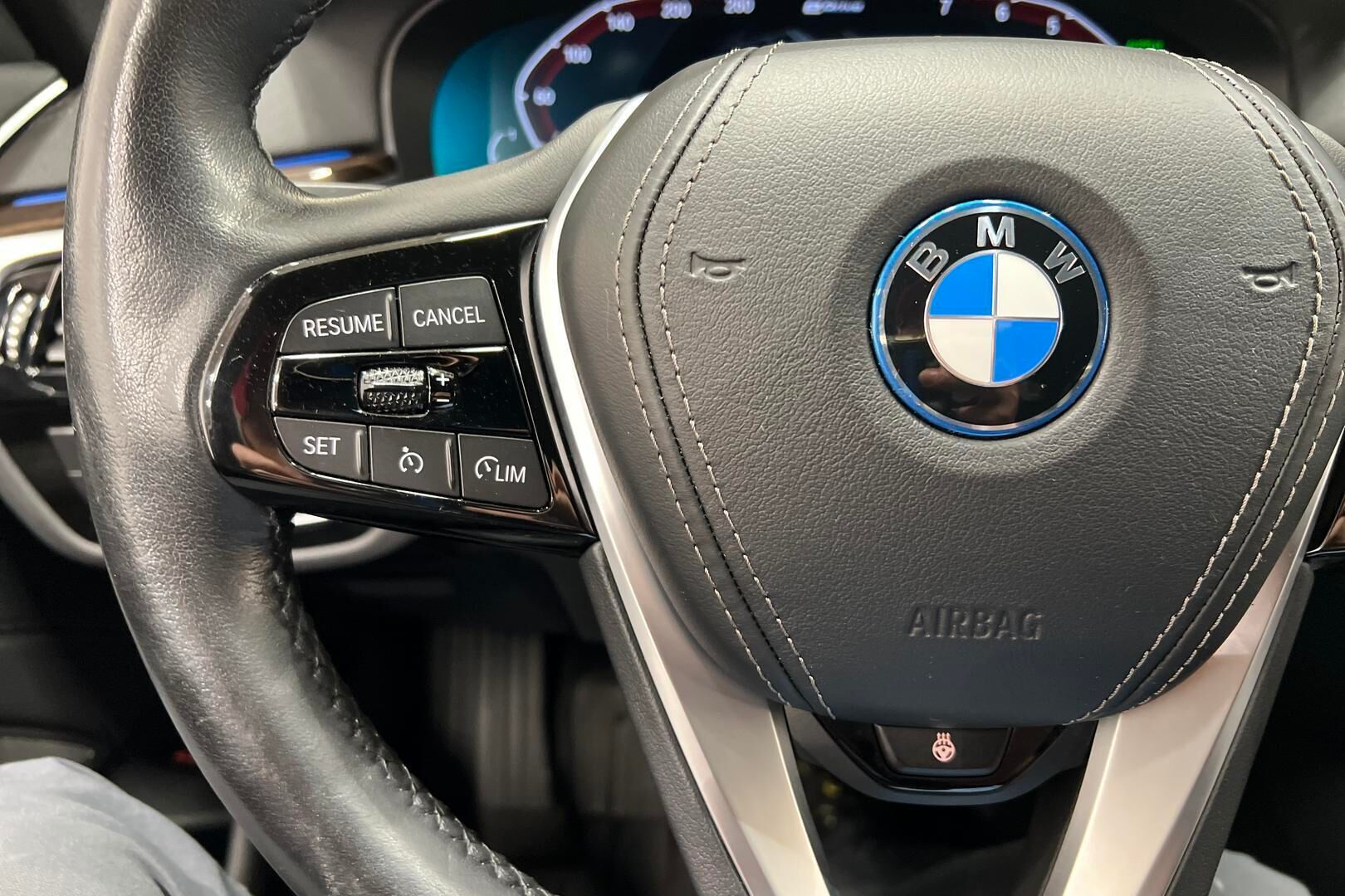 BMW 5-SARJA iso kuva 20