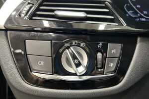 BMW 5-SARJA esikatselu 21