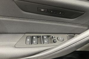 BMW 5-SARJA esikatselu 23