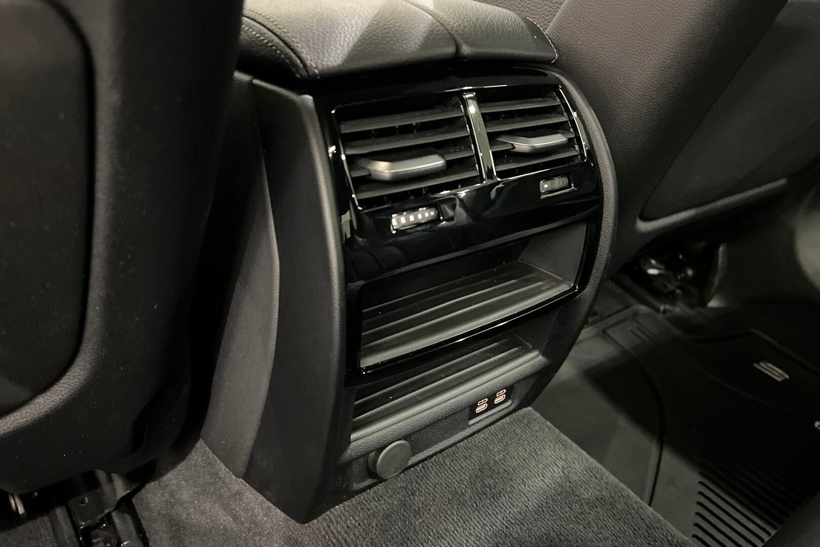 BMW 5-SARJA iso kuva 35