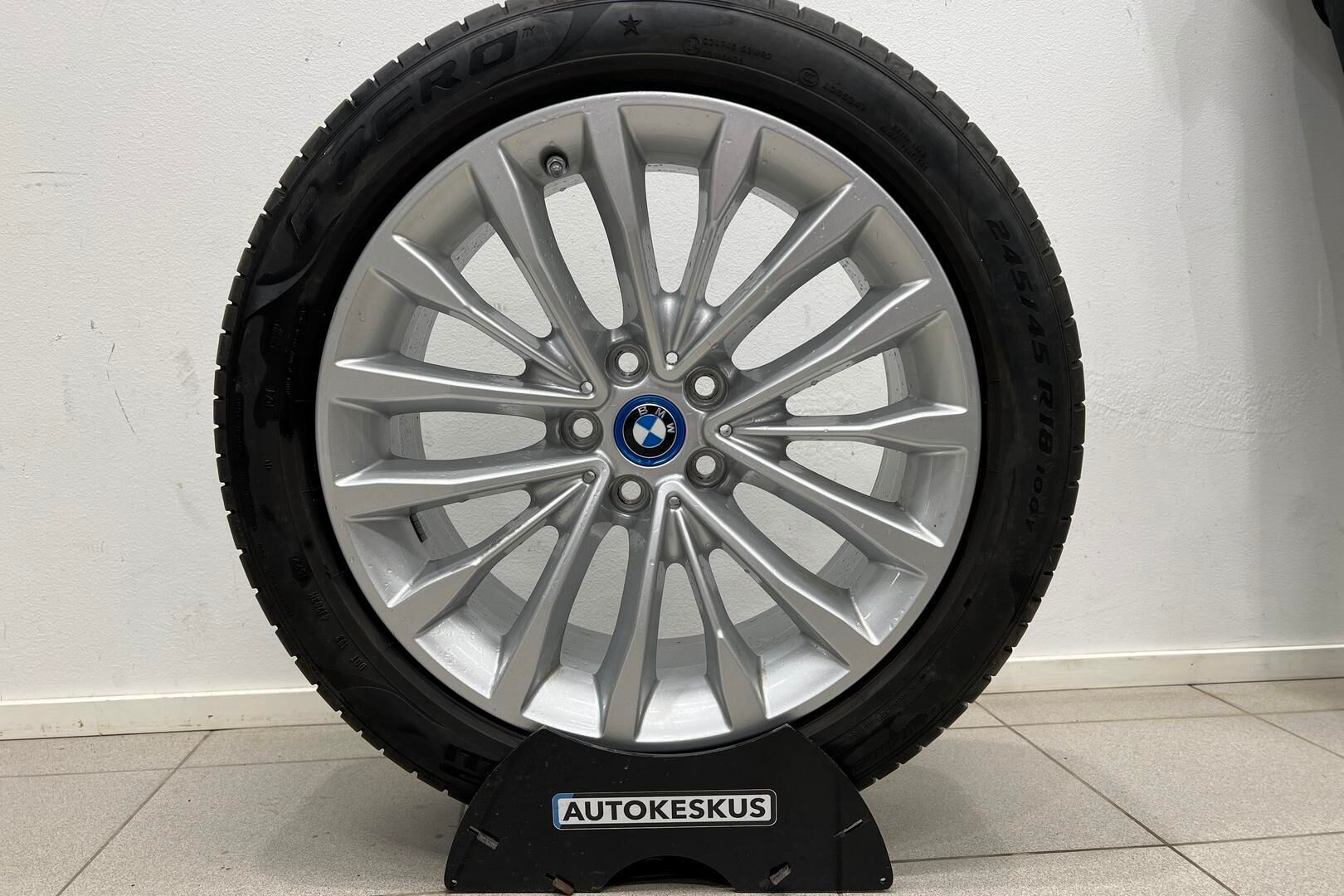 BMW 5-SARJA iso kuva 36