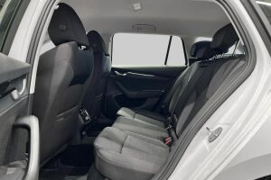 Skoda Octavia esikatselu 10