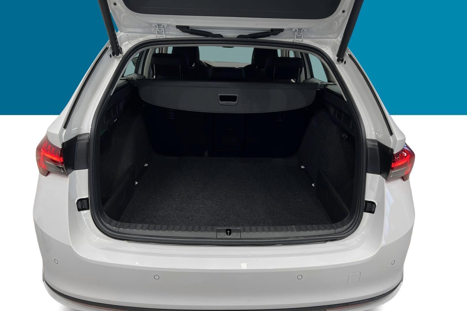 Skoda Octavia iso kuva 12