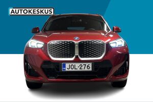 BMW iX1 esikatselu 0