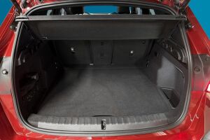 BMW iX1 esikatselu 11