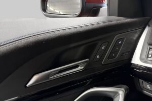 BMW iX1 esikatselu 22