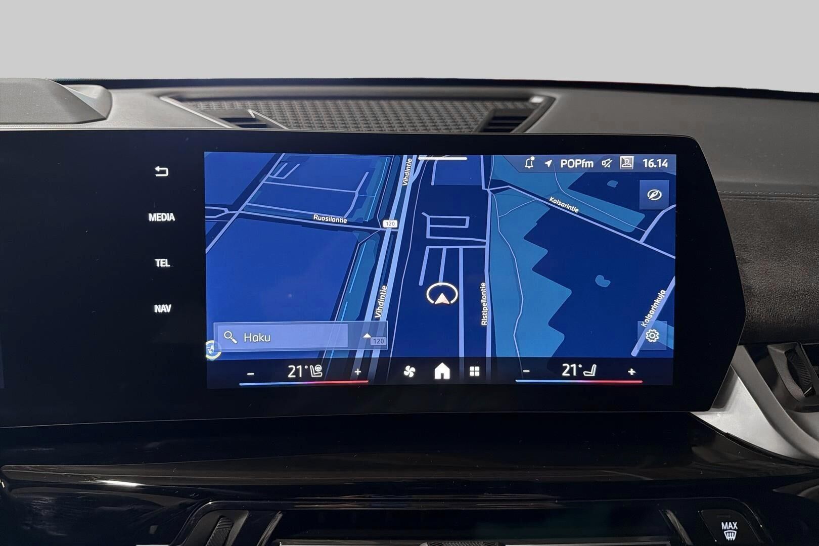 BMW iX1 iso kuva 28