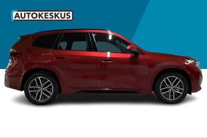 BMW iX1 esikatselu 1