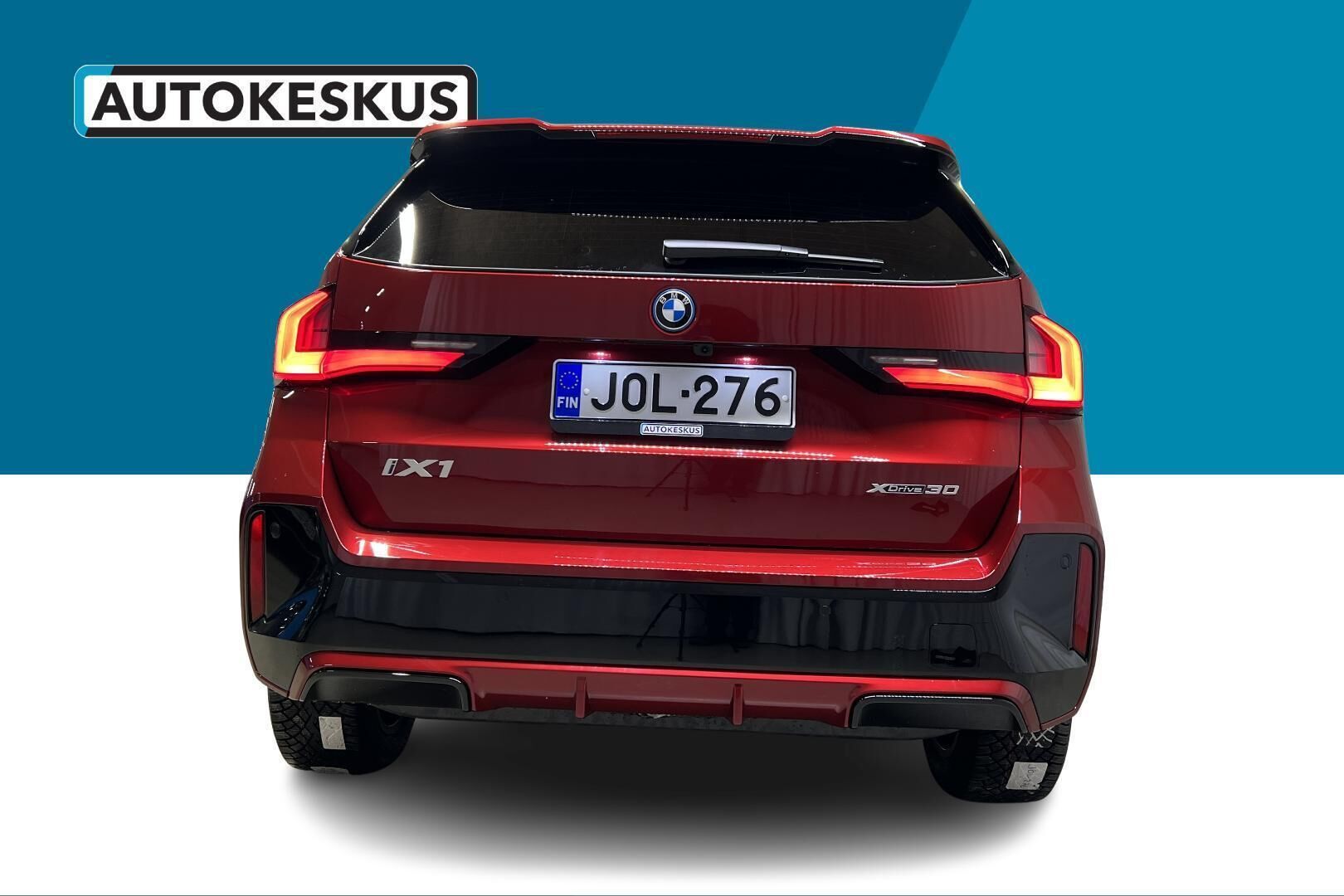 BMW iX1 iso kuva 3