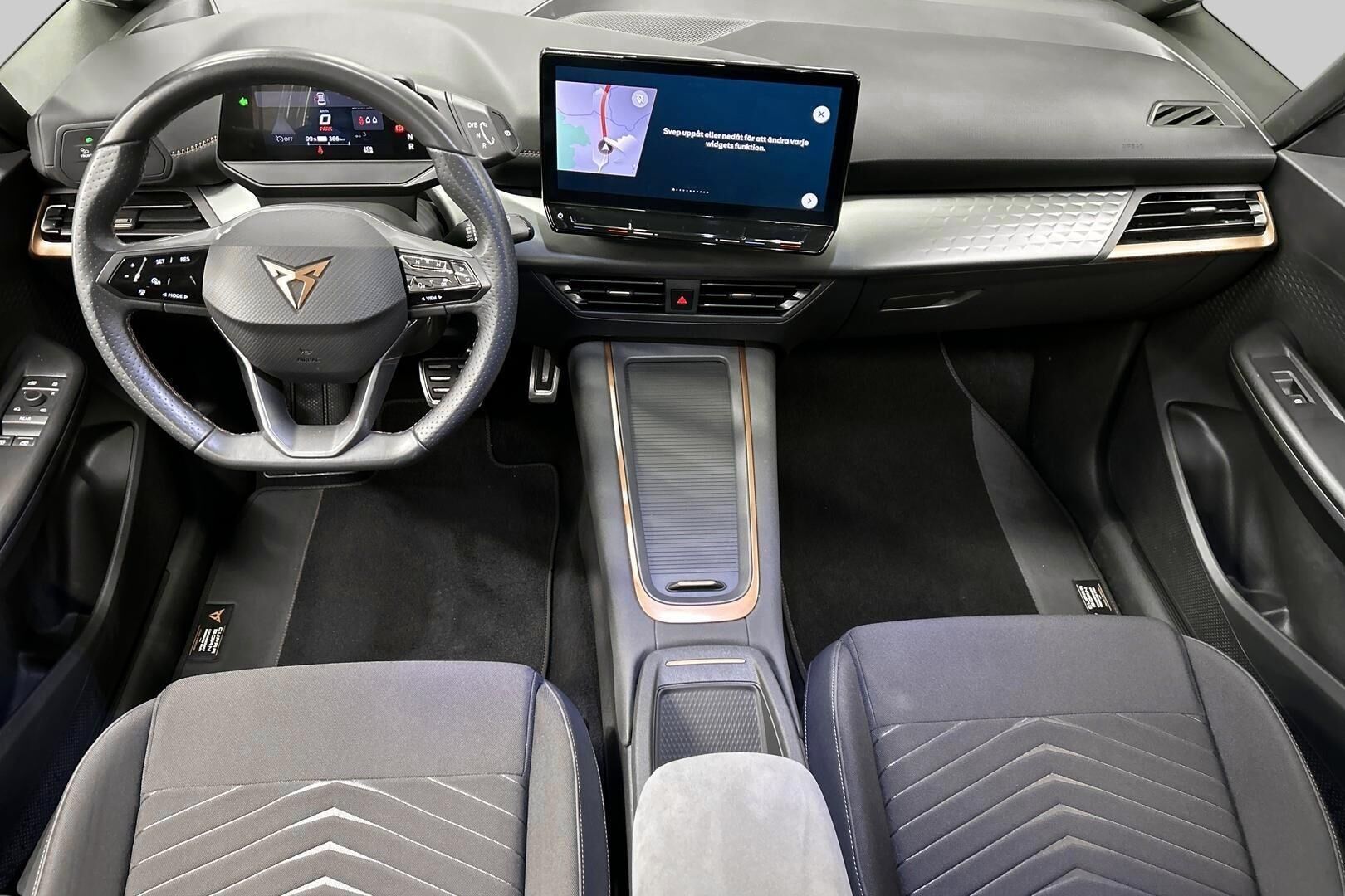 CUPRA Born iso kuva 11