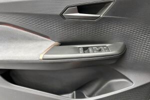 CUPRA Born esikatselu 20