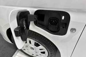 Ford Transit Connect esikatselu 21