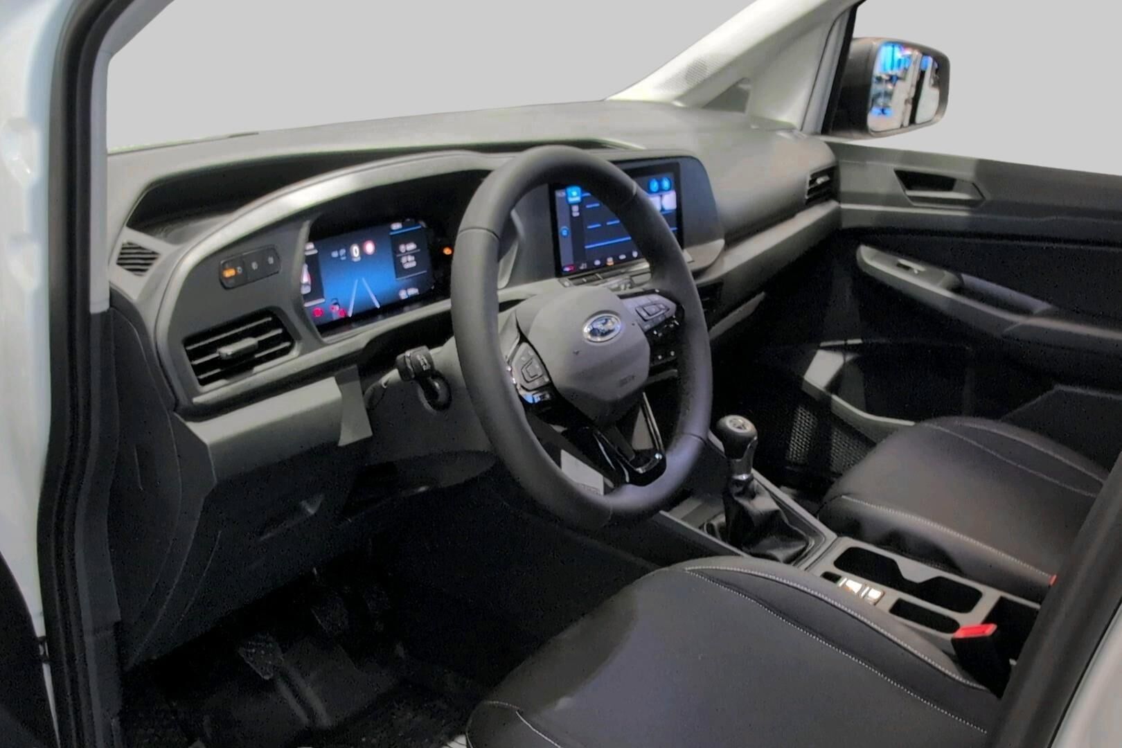 Ford Transit Connect iso kuva 5