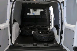 Ford Transit Connect esikatselu 2