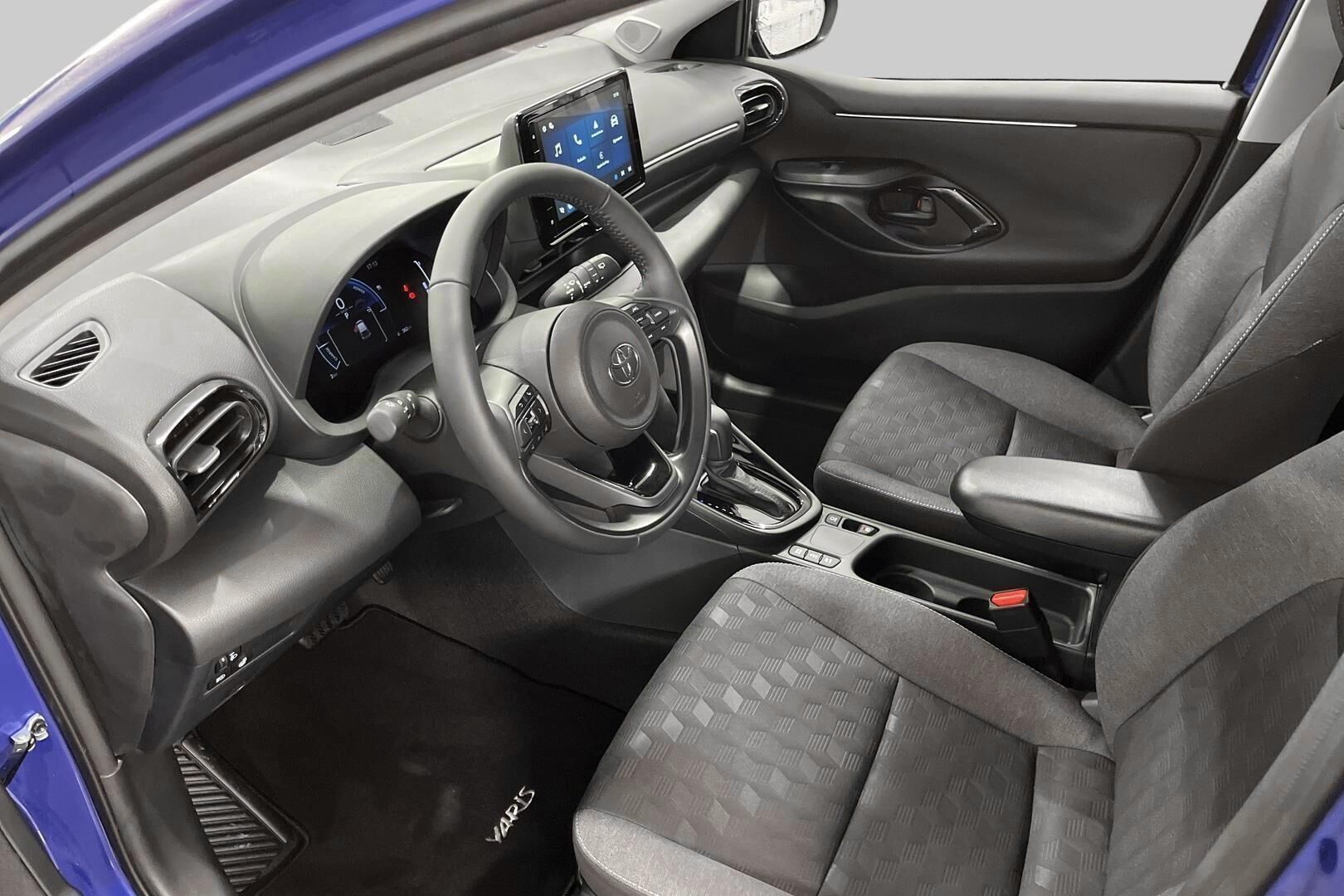 Toyota Yaris iso kuva 8